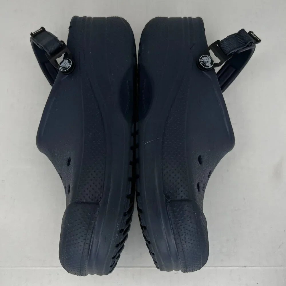 CROCS elevate your